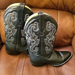 Circle G Black Embroidered Western Boots 10 1/2